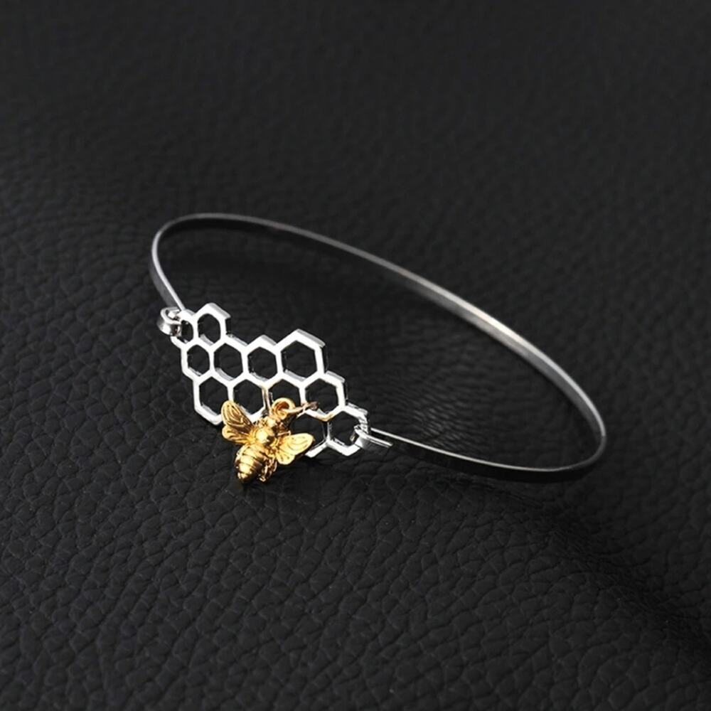 Bumblebee on honeycomb bangle bracelet
